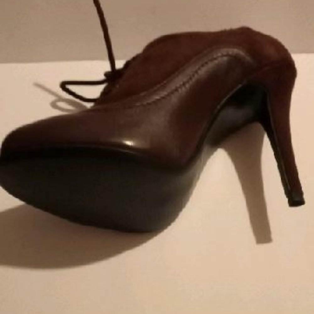 Shoes - Picture 5 of 5